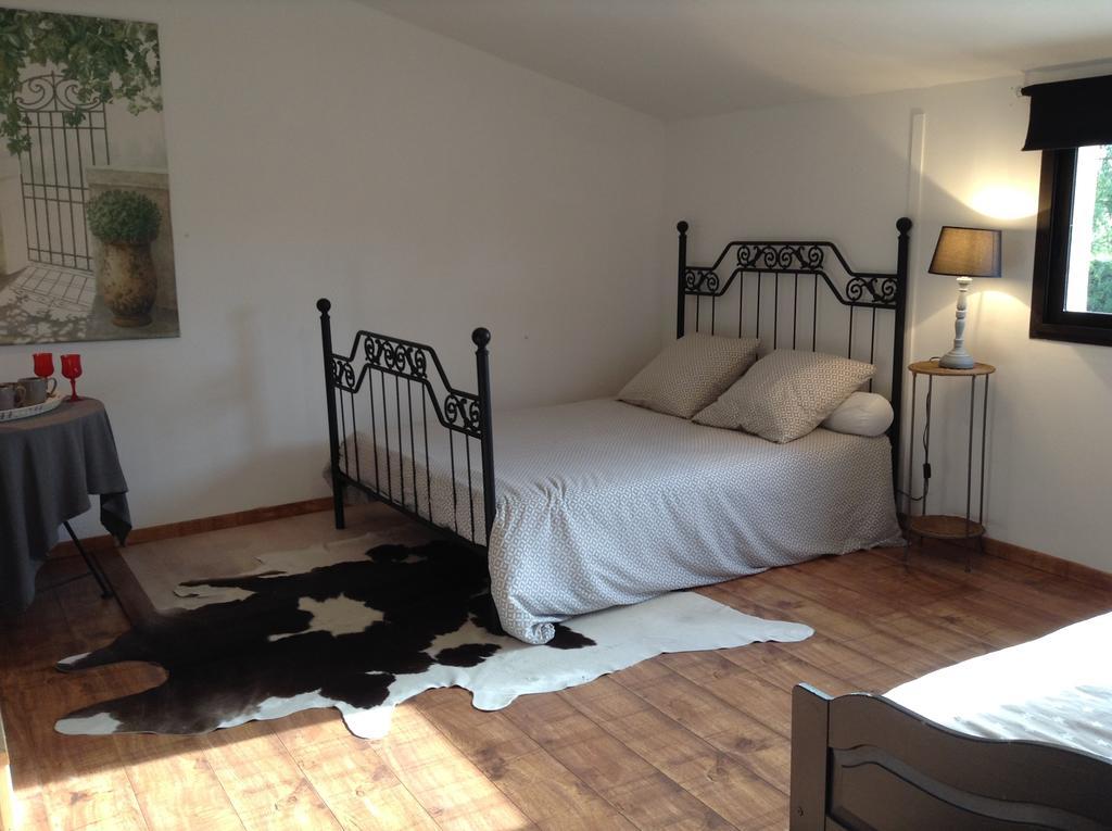 Le Mazet Chambre D'Hotes Mauguio Room photo