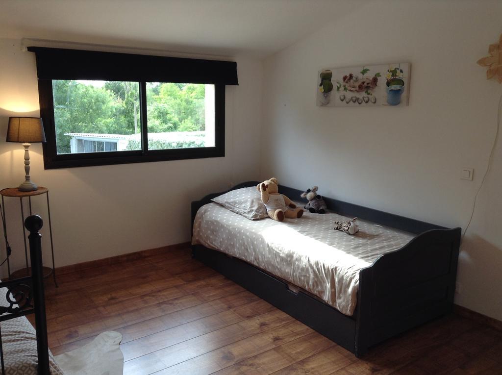 Le Mazet Chambre D'Hotes Mauguio Room photo